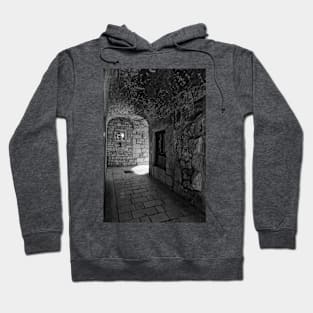 Alleyway in Old Split - B-W Hoodie